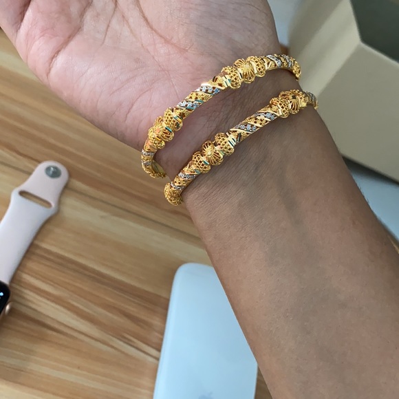 Solid 22k gold bangles - Picture 11 of 11